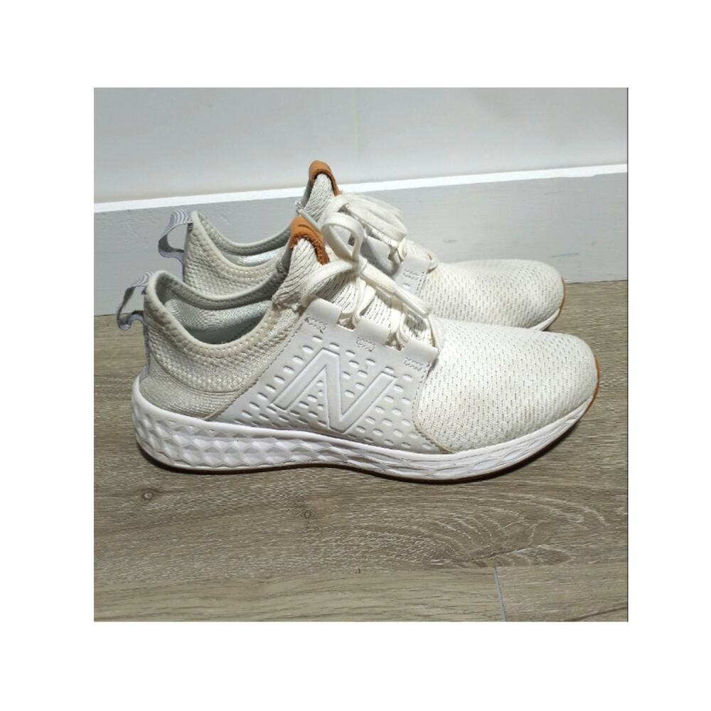 New Balance Woman Fresh Foam Cruz White Sneaker Shoes Athletic Training Size 9